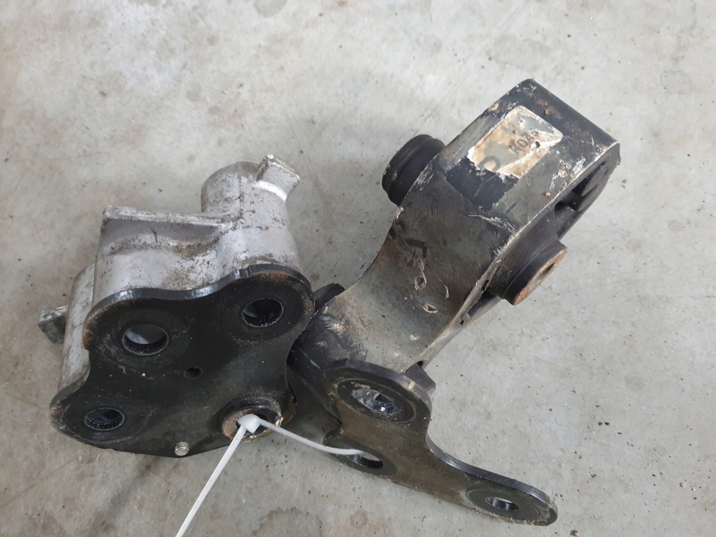 фото №1, Mazda cx-5 ii кронштейн подушка коробки 2.0 2017 manua