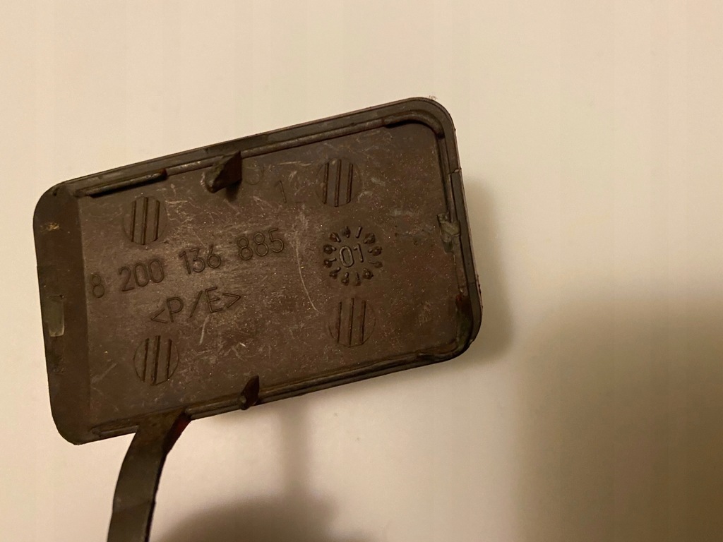 фото №4, Заглушка фаркоп задняя 8200136885 renault thalia i lift