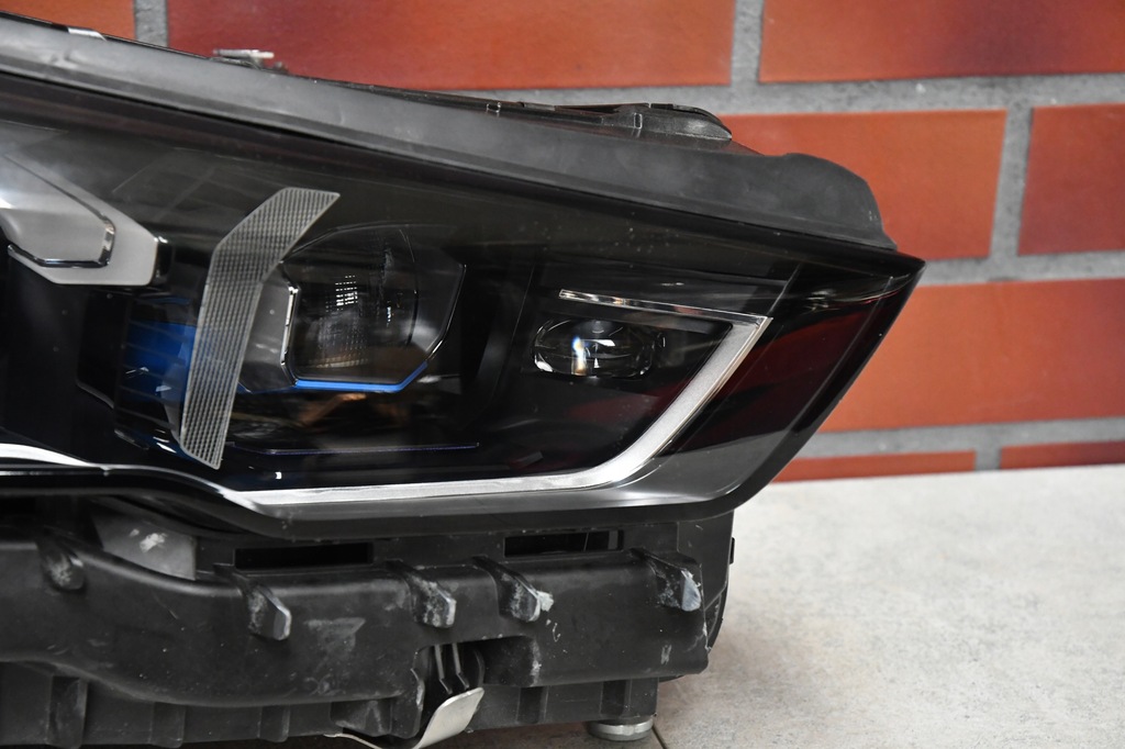 фото №3, Лампа правая led bmw 5 g60 g61 i5 g60 rhd