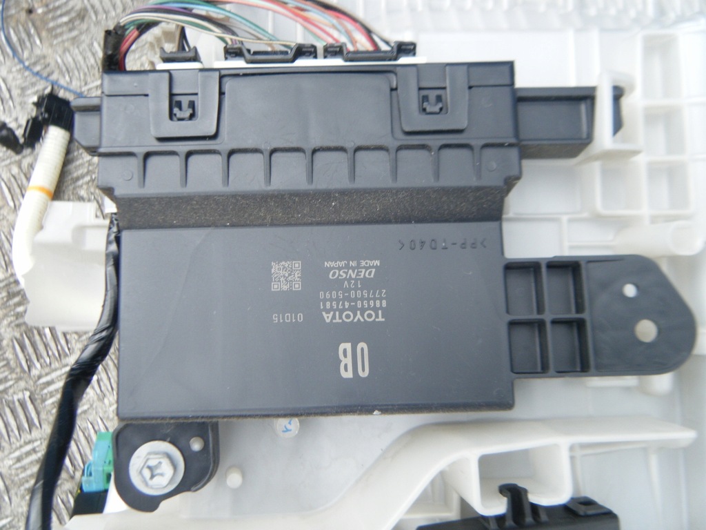 фото №1, 88650-47581 toyota prius iv модуль блок управления кондиционера