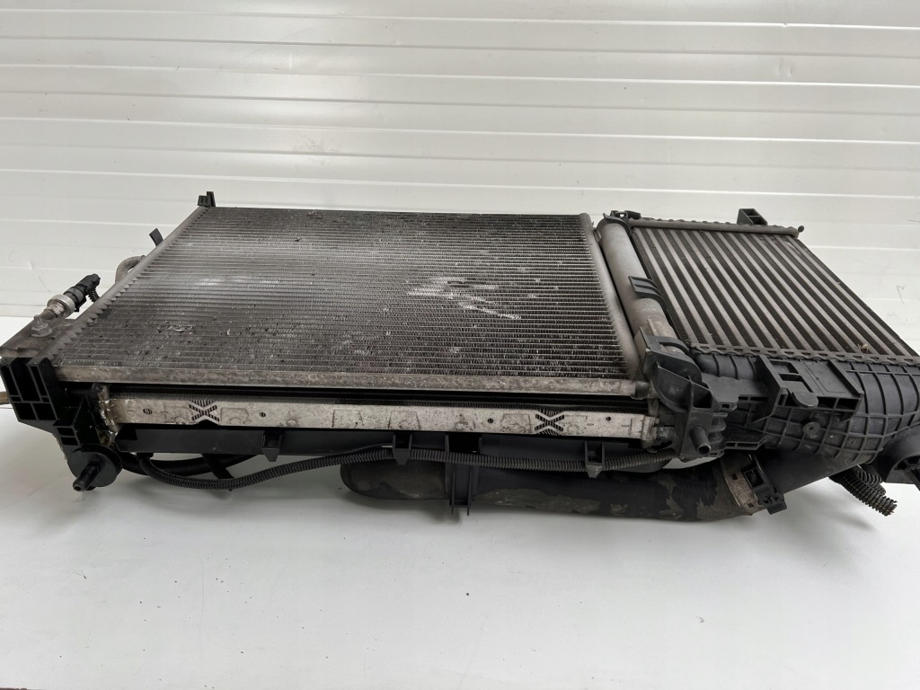 Комплект радиатор радиатор балка бампера перед opel meriva b 1.4 13267890 Цена