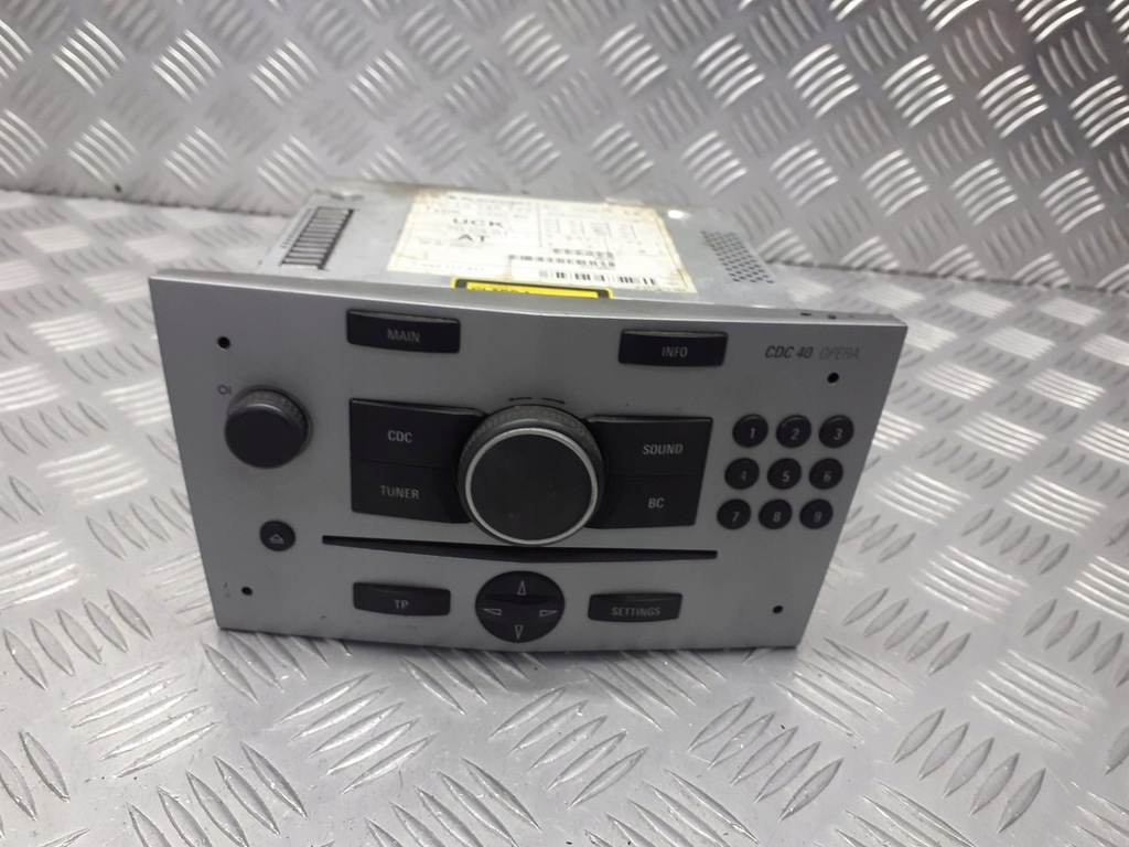 фото №1, Радио заводской cdc40 opel astra h 13145177at