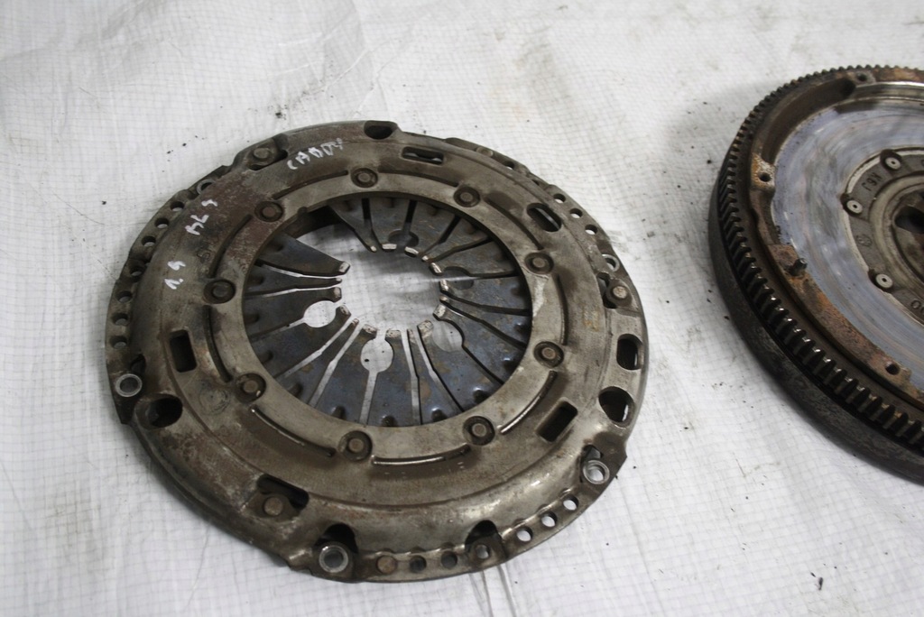 фото №4, Сцепление двухмассовый маховик vw caddy 1.9 tdi