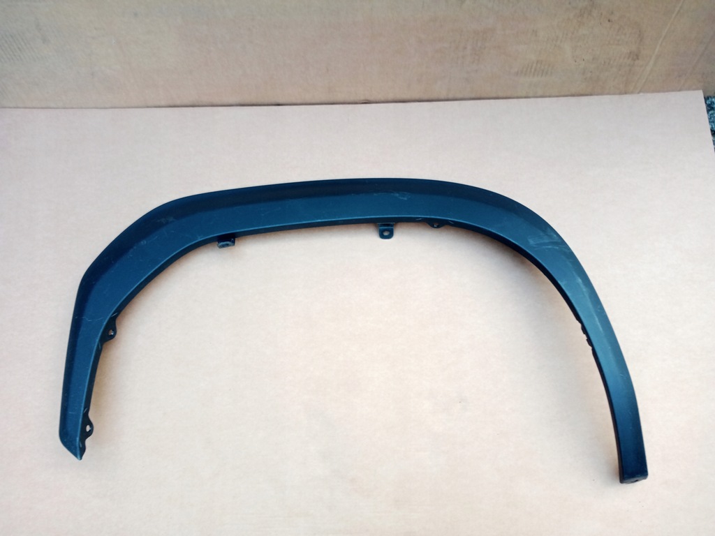 фото №1, Toyota yaris cross правая молдинг крыла перед