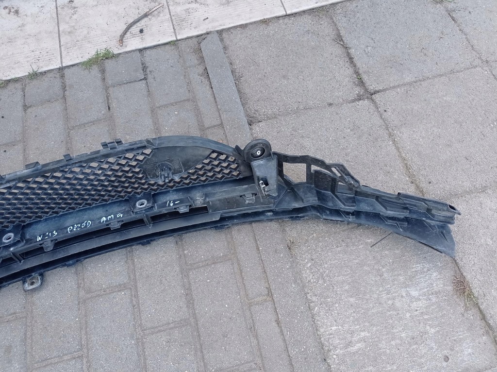 фото №8, Решётка бампера перед mercedes w213 amg