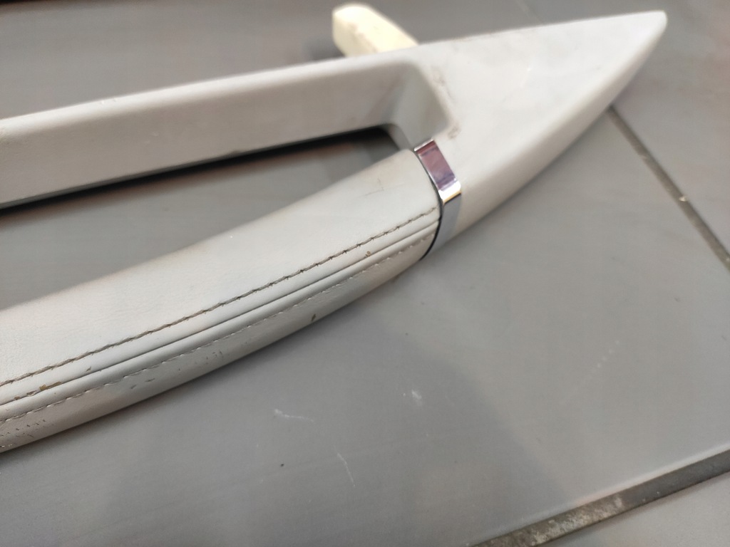 фото №5, Jeep cherokee liberty kk 07-12r. кронштейн ручка консолі сіра шкіра оригінал