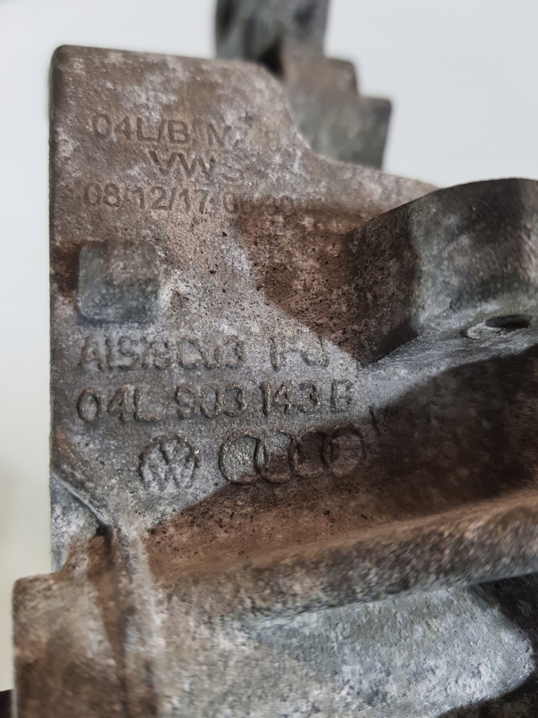 Кронштейн генератора 04l903143b audi a6 a5 2.0tdi cnh Недорого