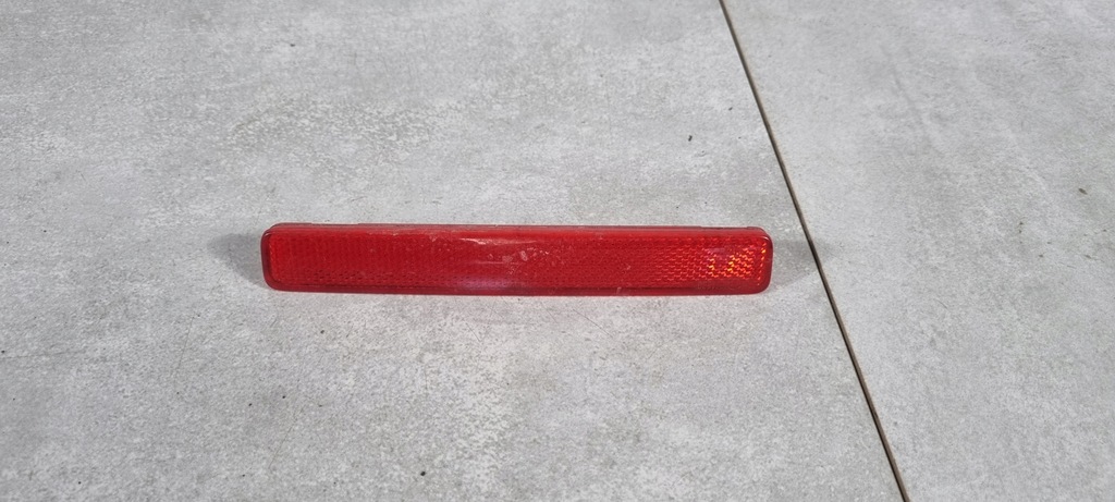 фото №1, Отражатель бампер volkswagen оригинальный номер 7e0945105