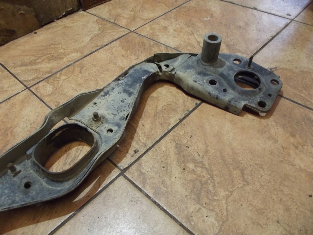 фото №5, Audi a6 c5 2.4b 98' sed балка перед підсилювач