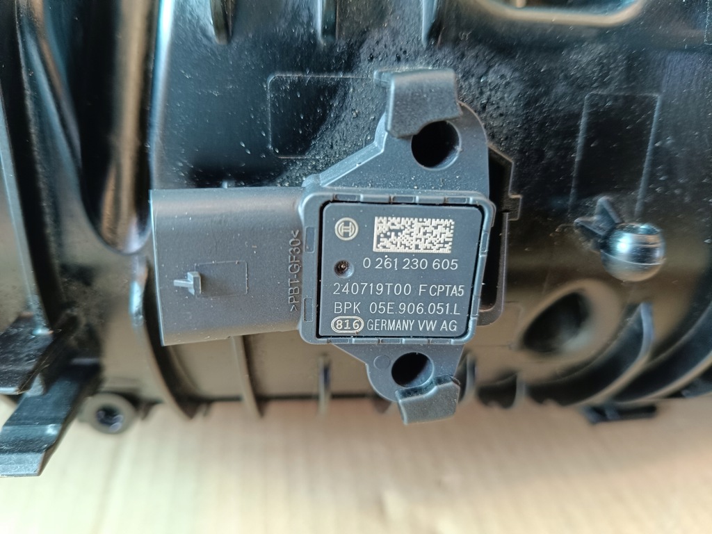 фото №12, Skoda scala lift 1.0 tsi 2024 r колектор всмоктуючий датчик радіатор 05c129709j