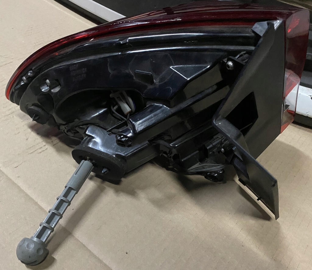 фото №3, Права фара задня renault scenic 4 265505180r