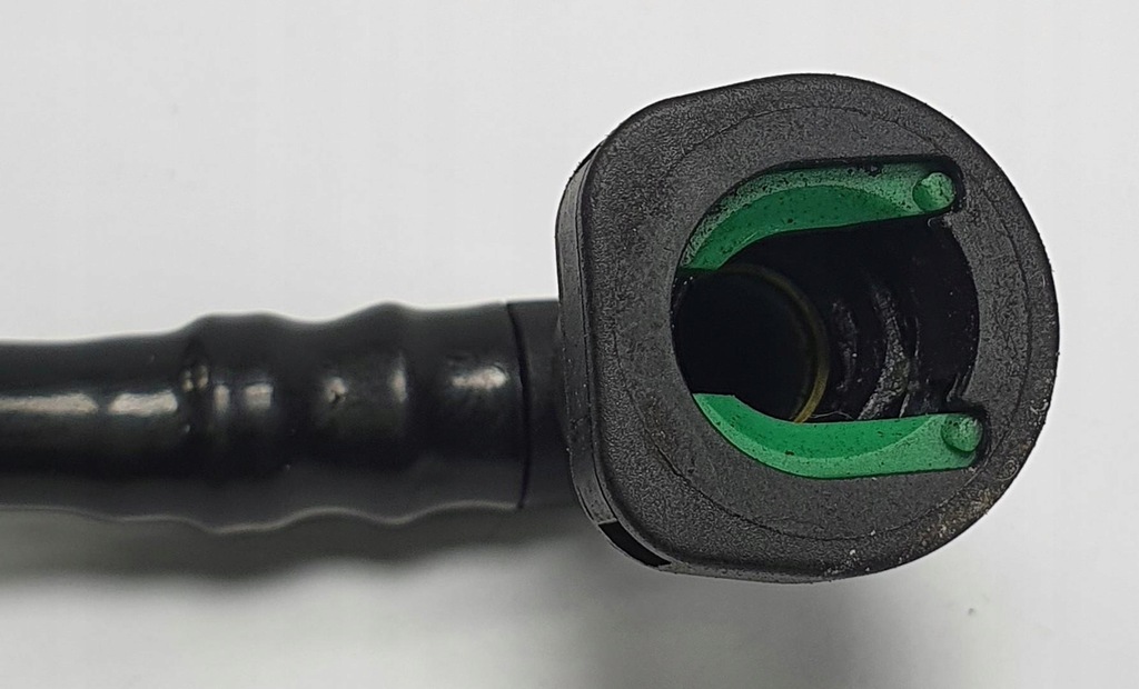 фото №3, Шланг трубка вакуумa volvo v50 3m51-9d289-pc