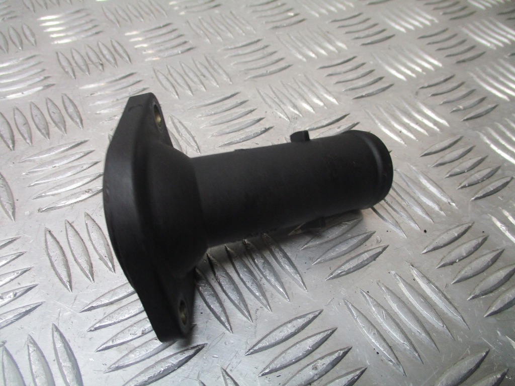 фото №1, Патрубок wody vw polo iv 9n 1.9 tdi 045121121a