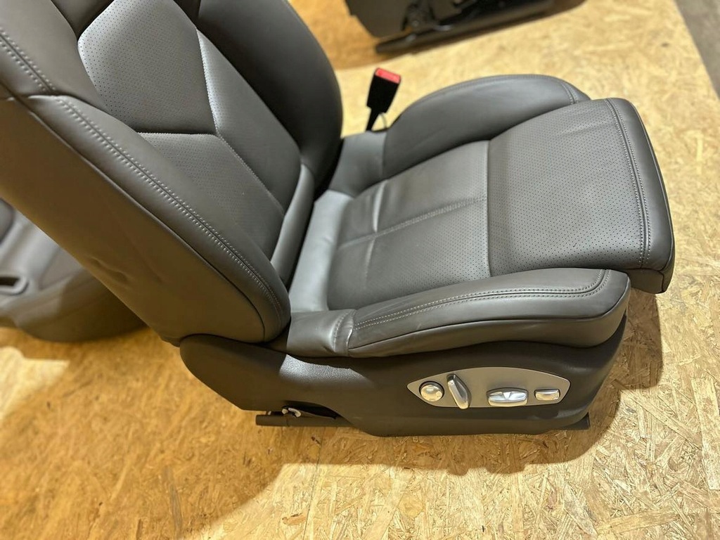 фото №5, Porsche macan lift середина салон сидіння заднє сидіння обшивки шкіра