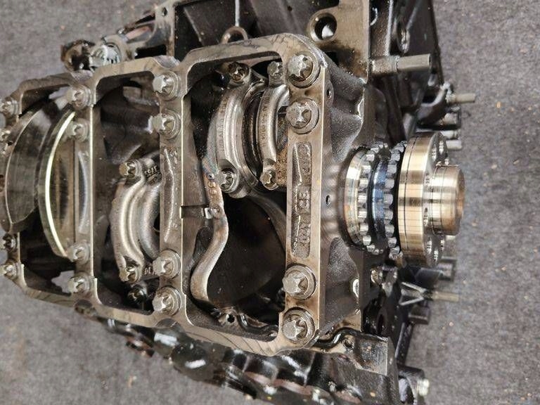 Купити Wał колінчастий crc 3.0 tdi porsche 059101bh 059h