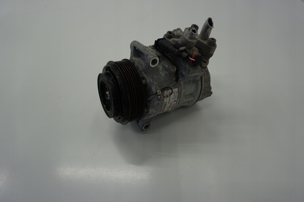 фото №1, Mercedes w205 компрессор кондиционера 2.0cgi