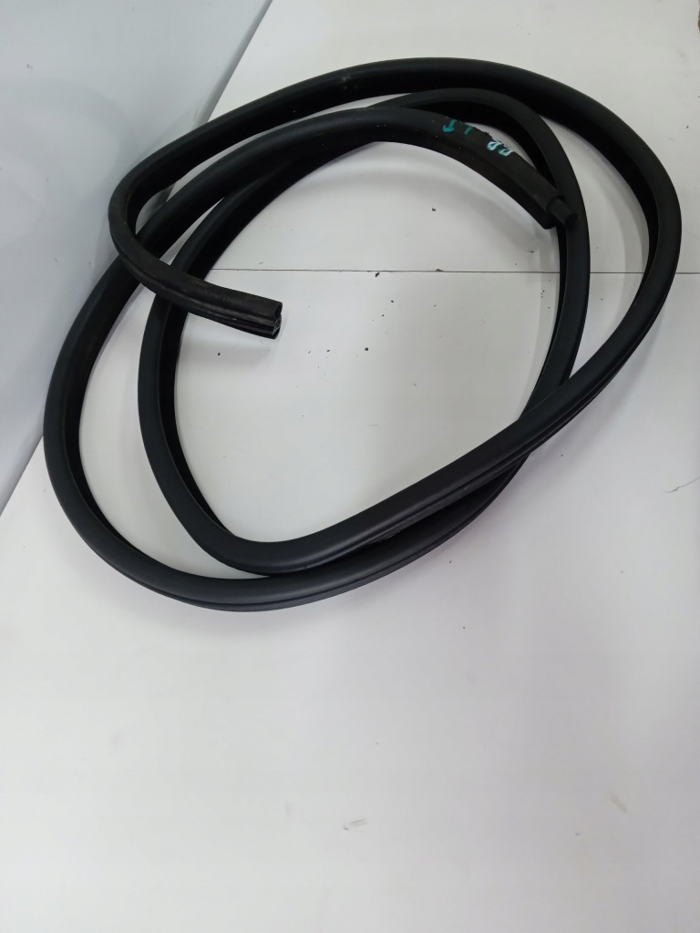 фото №3, Range rover vogue l322 прокладка дверь левый задняя