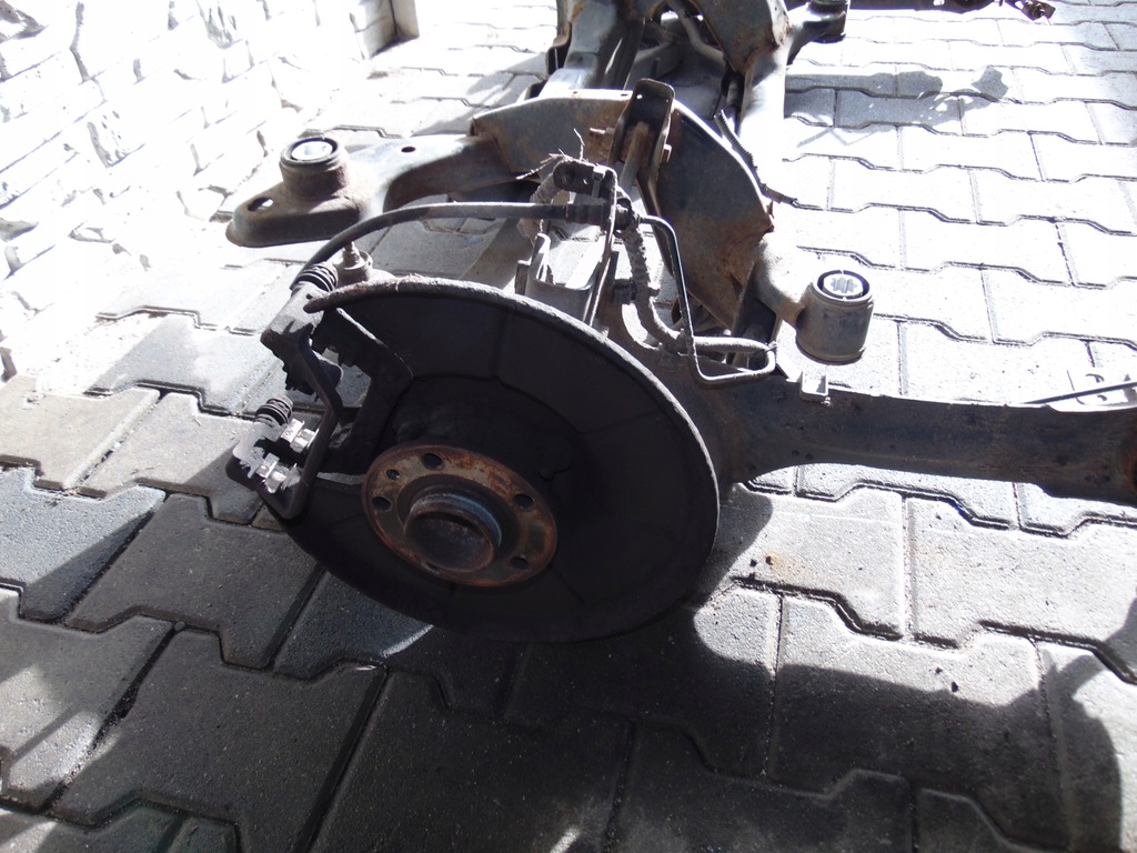 фото №9, Oś балка підвіска задня volvo v60