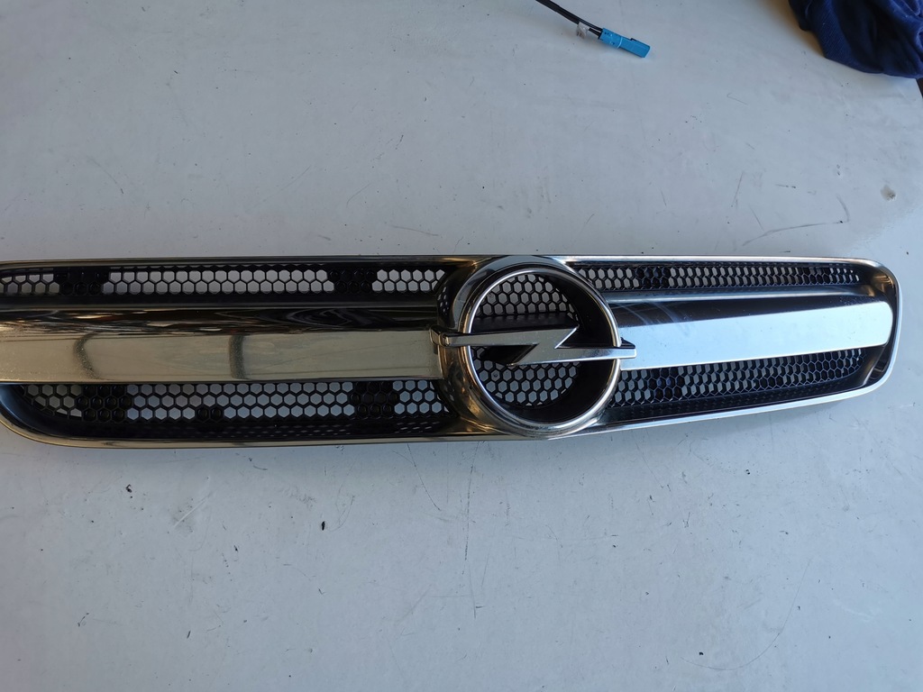 фото №1, Решітка радіатора решітка радіатора signum vectra c хром