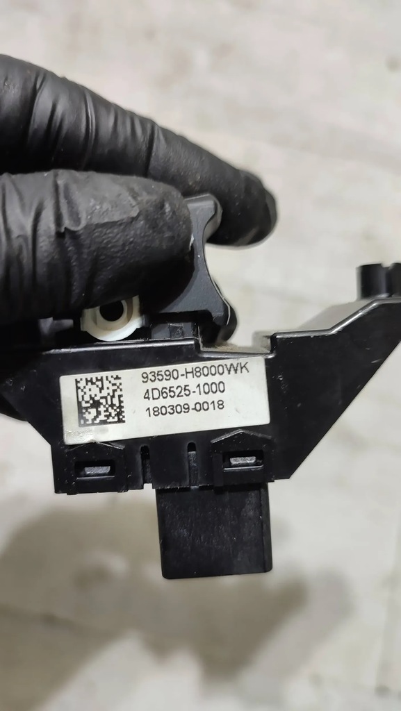 фото №2, Kia rio iv 18r панелі керування, перемикач скло