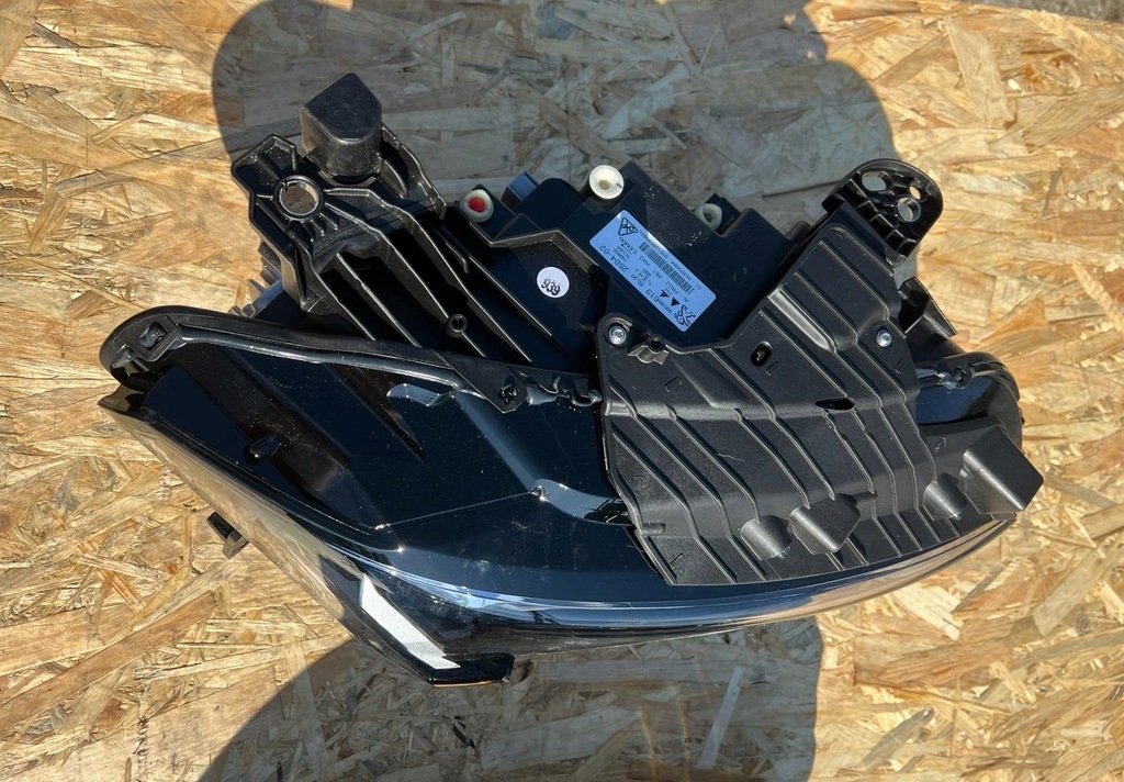 фото №7, Peugeot 408 лампы перед лампа правая левая matrix nowe комплект