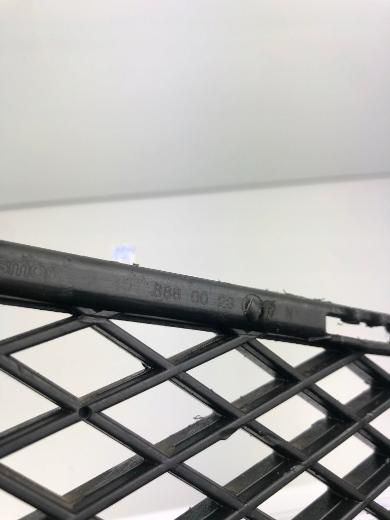 фото №5, Решётка решётка радиатора бампера перед smart fortwo ii 08-