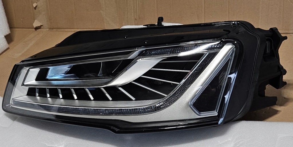 Audi a8 d4 рестайлинг  4h0 13-17 фонари full led диодный левая + правый  новая Киев