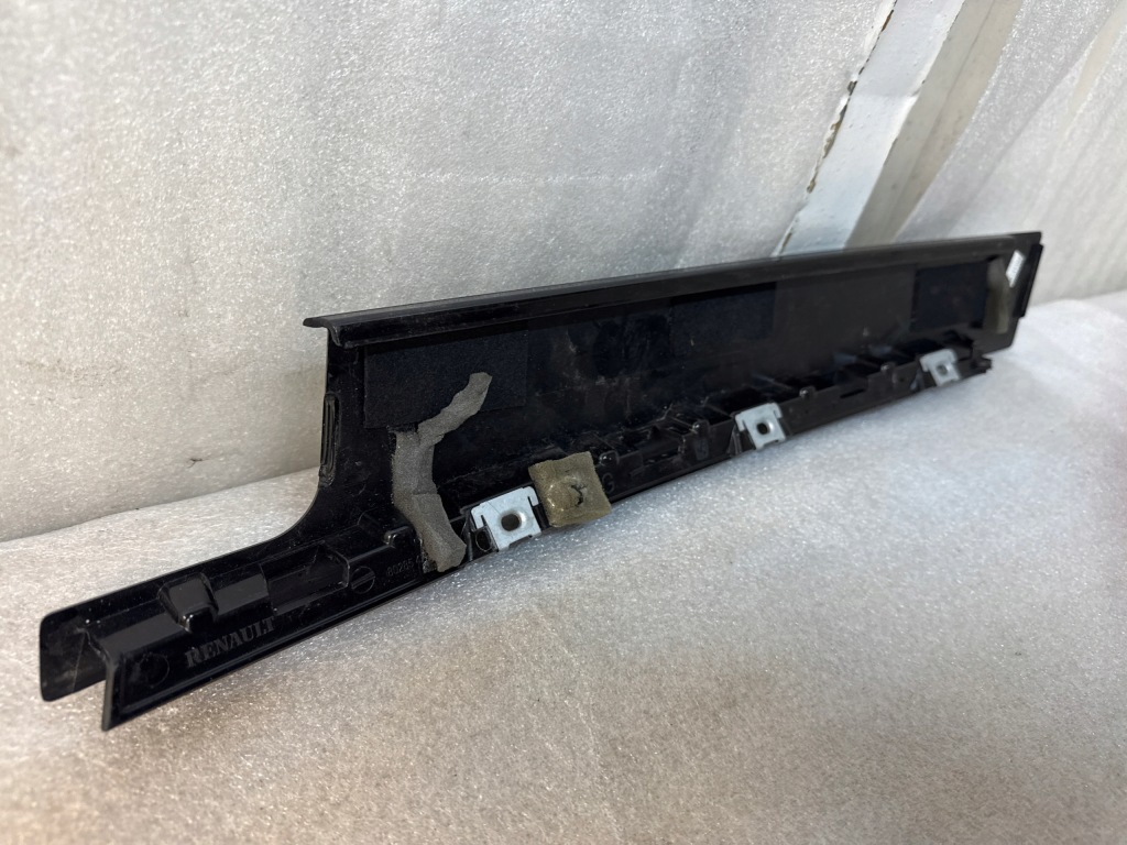 Renault scenic iv молдинг стойка дверь левый перед 802854258r Киев