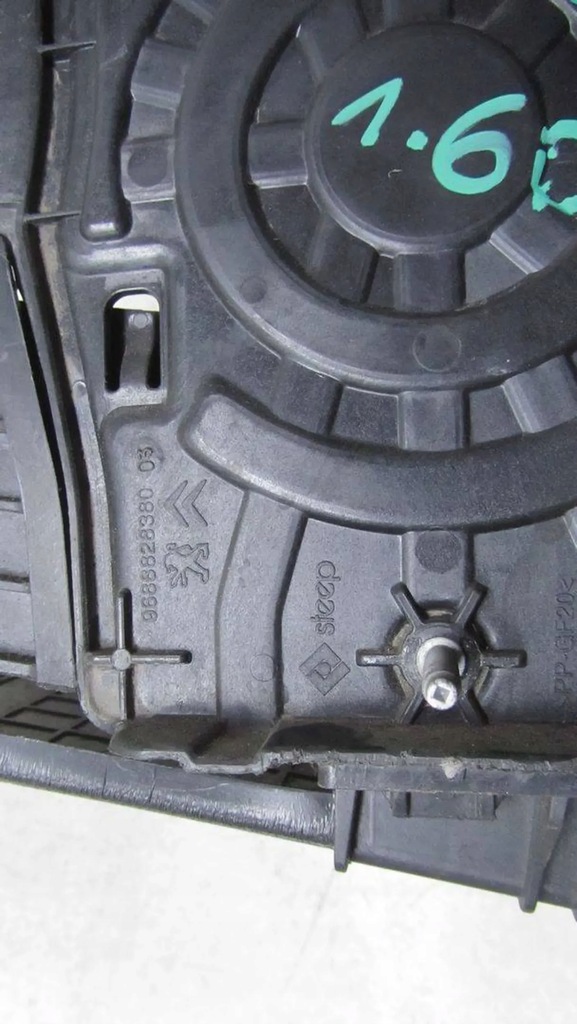 фото №5, Citroen c4 cactus podtsawa аккумулятор 9801801880