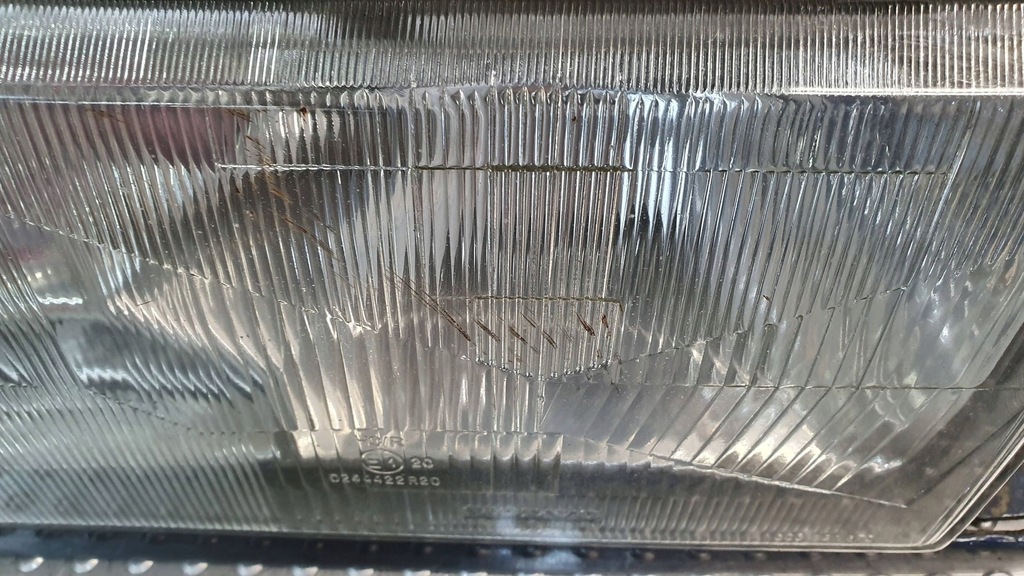 фото №3, Лампа перед левая volvo 740 85-