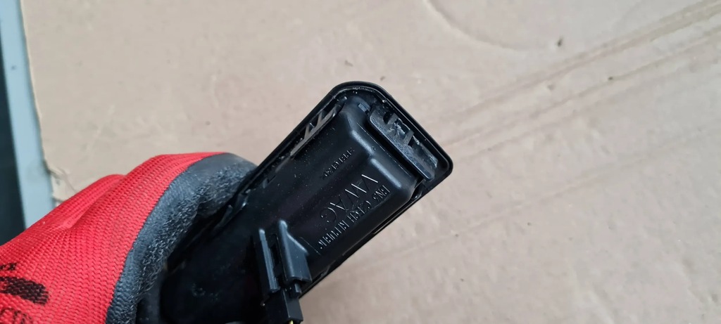 фото №8, A5 8w кнопка крышки багажника микровыключатель 6v0827566 a4 b9 8w