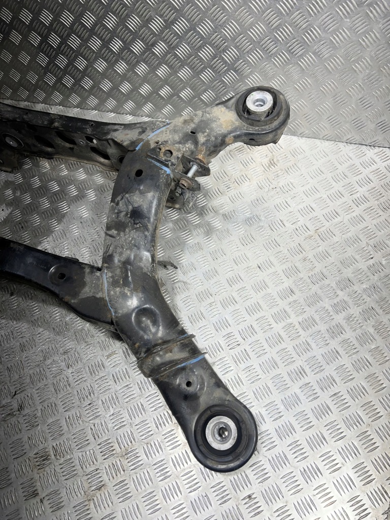 Mercedes-benz gls x166 подрамник задние Недорого