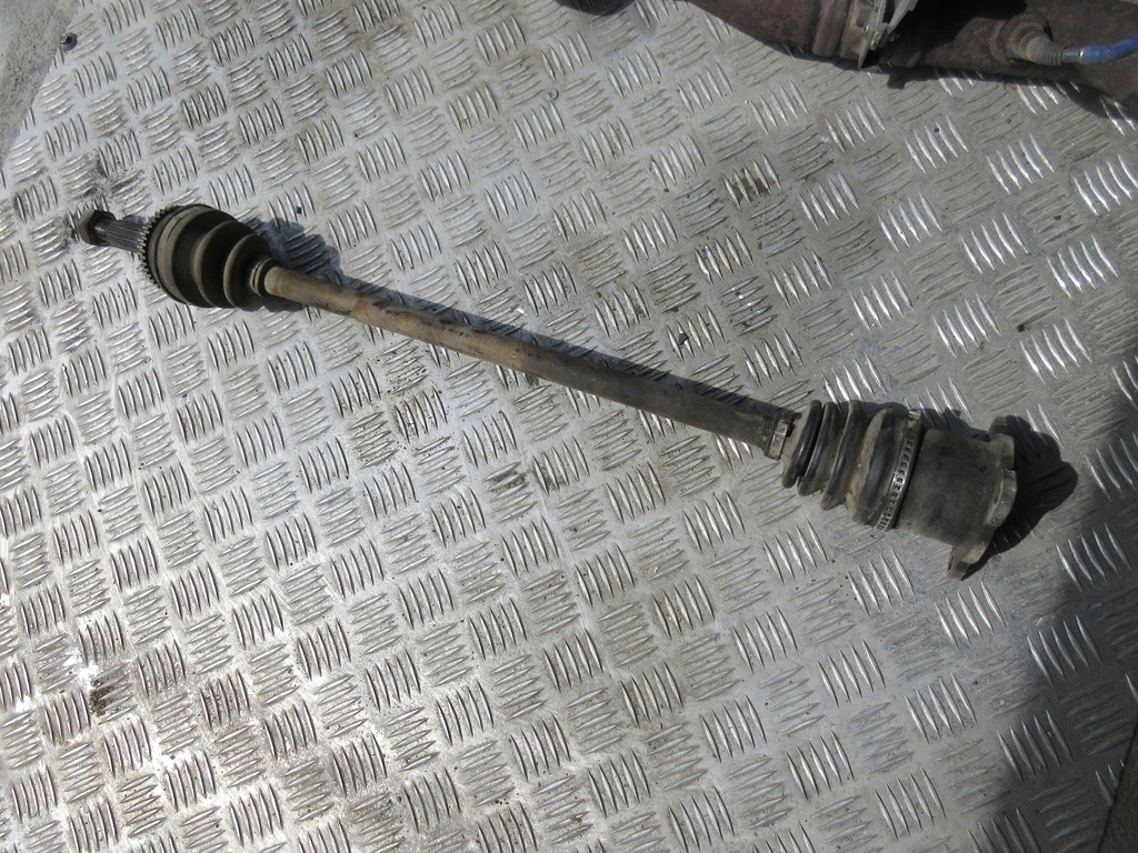 фото №1, Swift 1.3 16v mk6 4x4 приводной вал правый задняя правая задняя