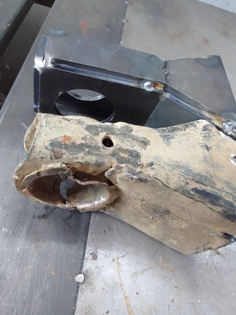 Кронштейн верхнього важеля dana 30 jeep xj zj 5mm!! Зі Шроту