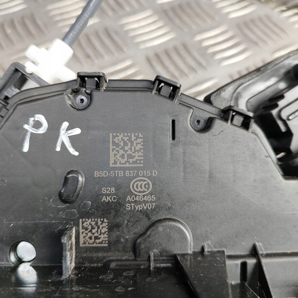 фото №6, Skoda enyaq iv 2024 перед сторона левая вкладка do замка дверь