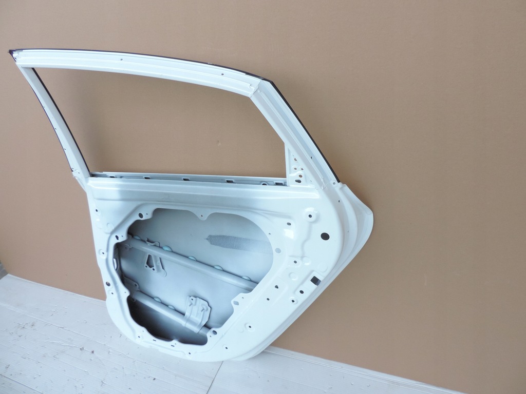 фото №11, Hyundai i30 ii 2012 2013 hb 5d двері праве задня