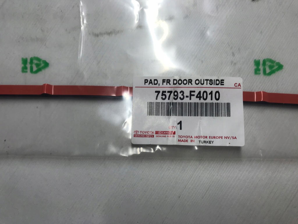 фото №9, C-hr 2016- прокладка нижній накладки двері nowa оригінальний номер