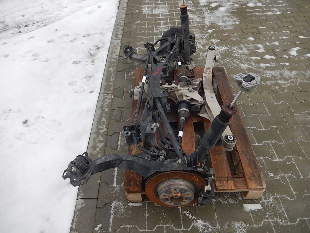 фото №3, Задня oś підвіска балка bmw x2 2.0d x-drive