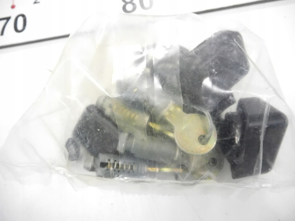 фото №7, Багажник крышный mitsubishi оригинальный номер mz310852