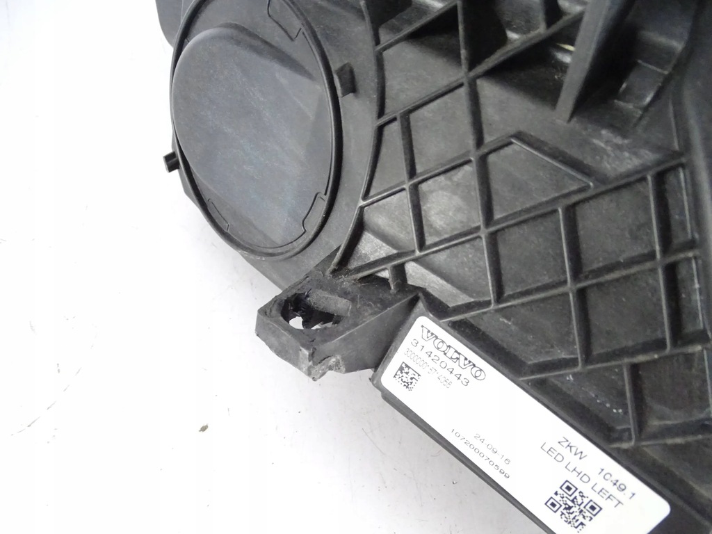 фото №7, Лампа передня ліва volvo v40 ii xc40 full led