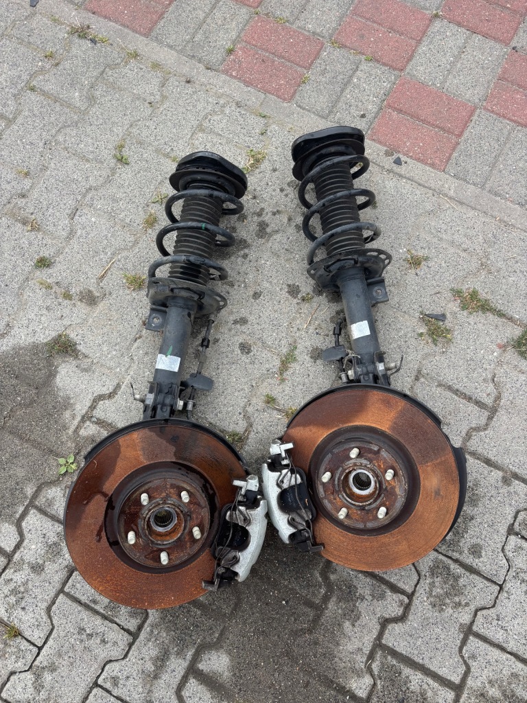 фото №1, Поворотный кулак правая амортизационная стойка - ford kuga mk3