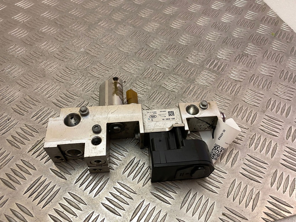 фото №6, Jaguar i-pace 2020 клапан расширительный кондиционера a/c