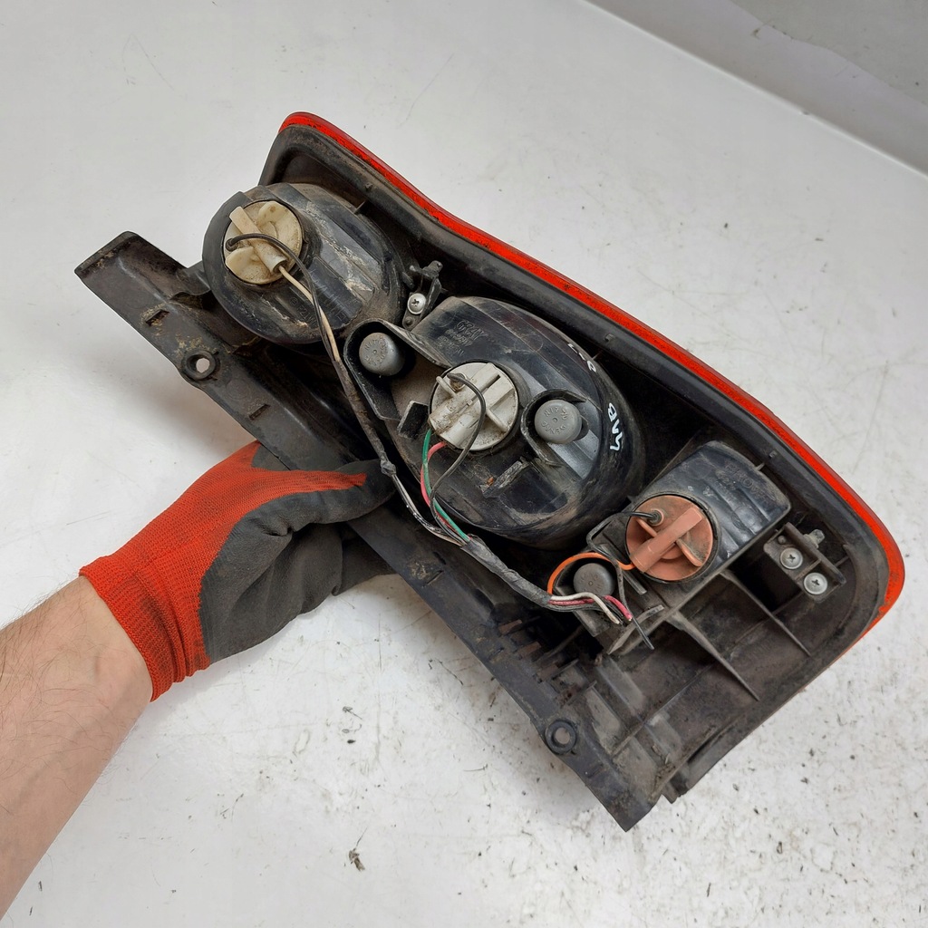 фото №13, Hyundai matrix лампа левая + правая задняя