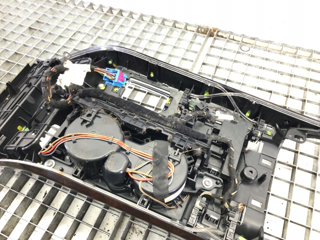 фото №7, Тунель середній audi a8 d4 sedan/limuzyna 09-18