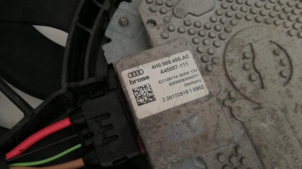 фото №13, Audi a8 4h корпус вентилятор 4h0121003m