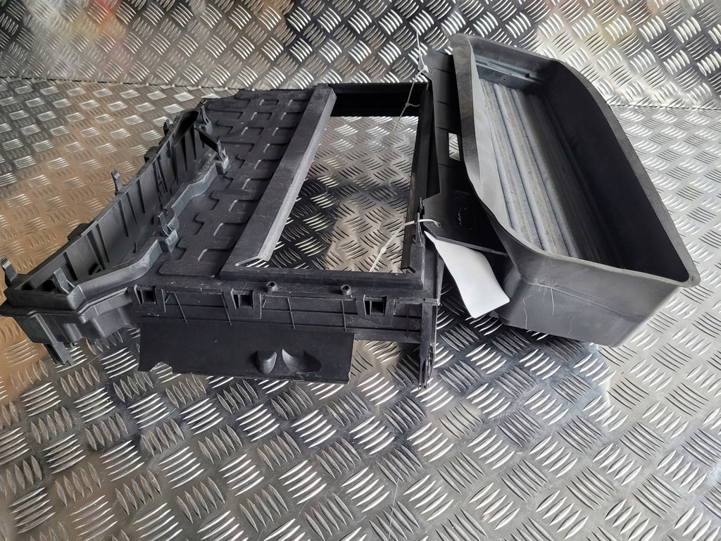 фото №12, Renault clio iv жалюзи шторка воздуховод воздуха оригинал fv