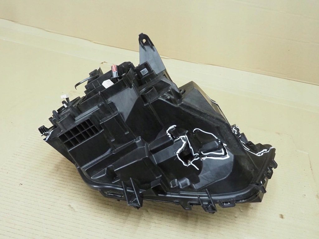 фото №10, Opel astra l vi 6 лампа левый левая сторона 9851881680 europa