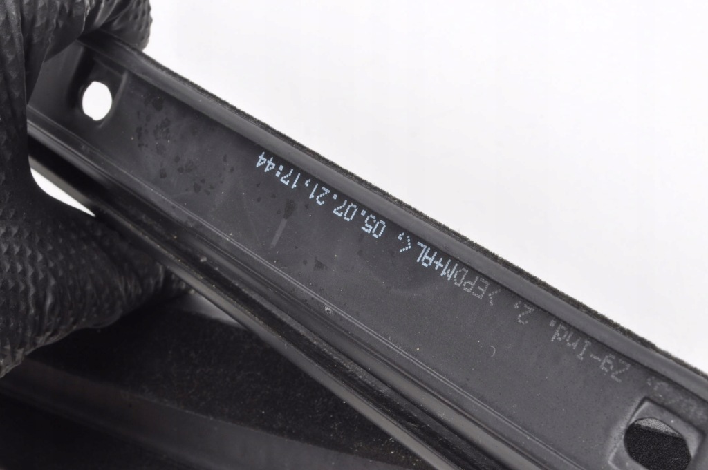 Ferrari portofino 3.9 f164 прокладка ліва 771599 Зі Шроту