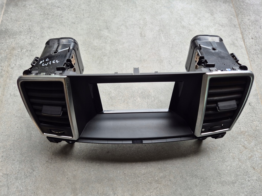 фото №1, Решётка обдув средняя mercedes ml w166