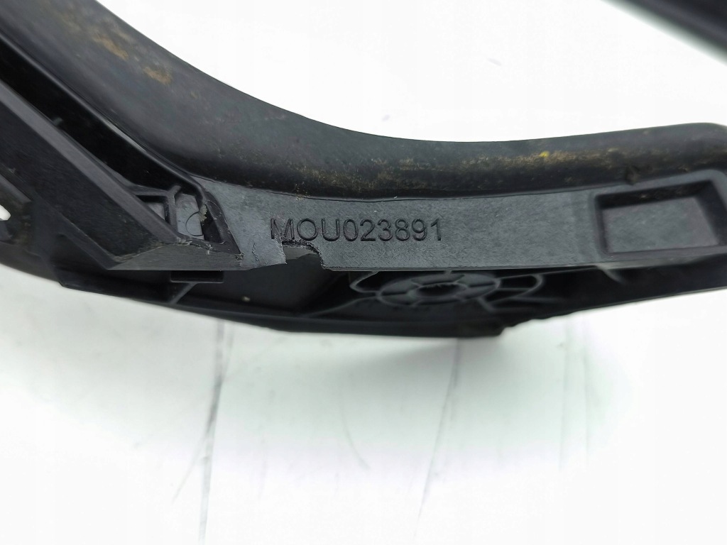 Opel astra l 2023 uszczelka/przesłona скло передньої 9853780480 в Україні